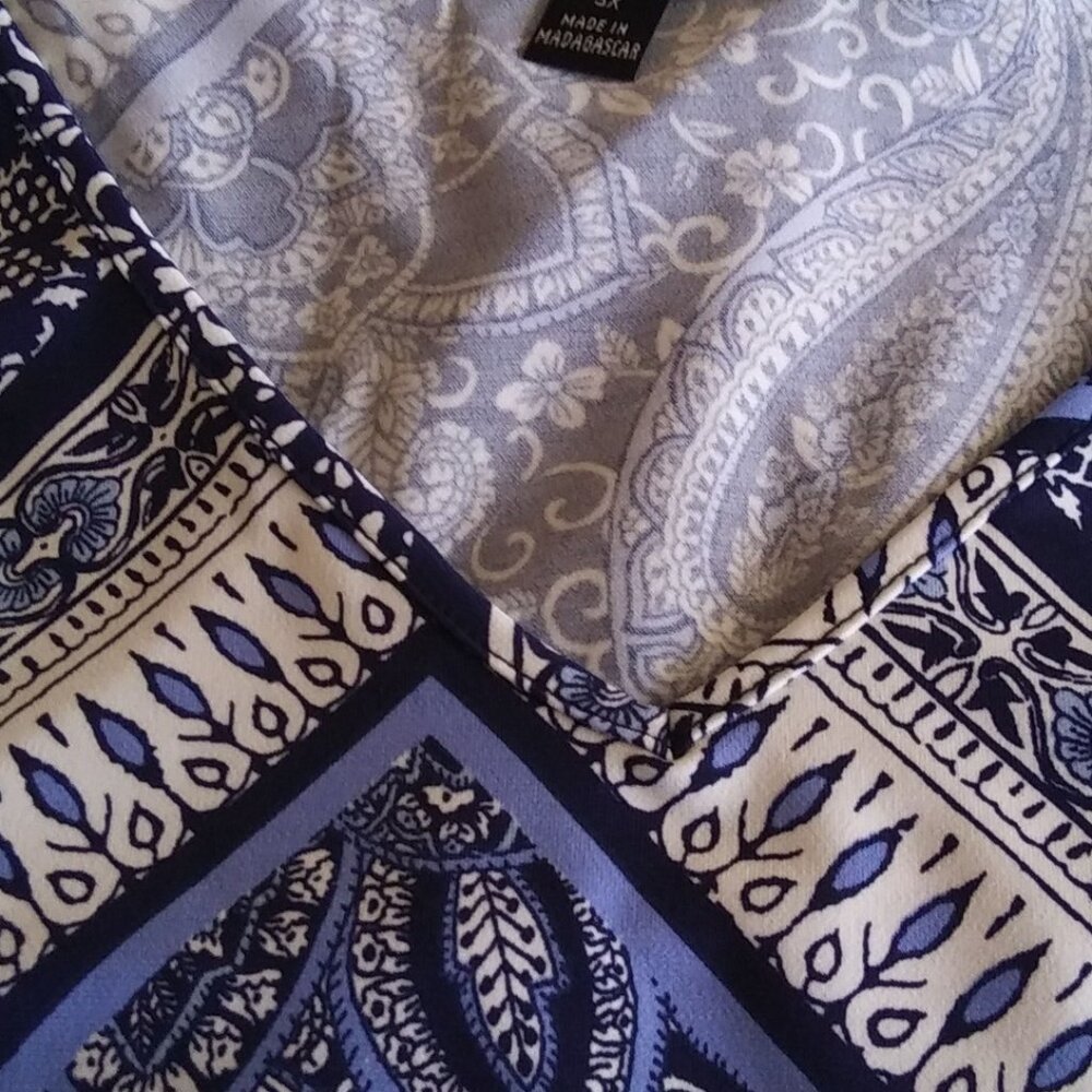 Catherine's AnyWear V-Neck Blue Scarf Print Tank Top-4X-Plus Size NWT - Picture 3 of 4